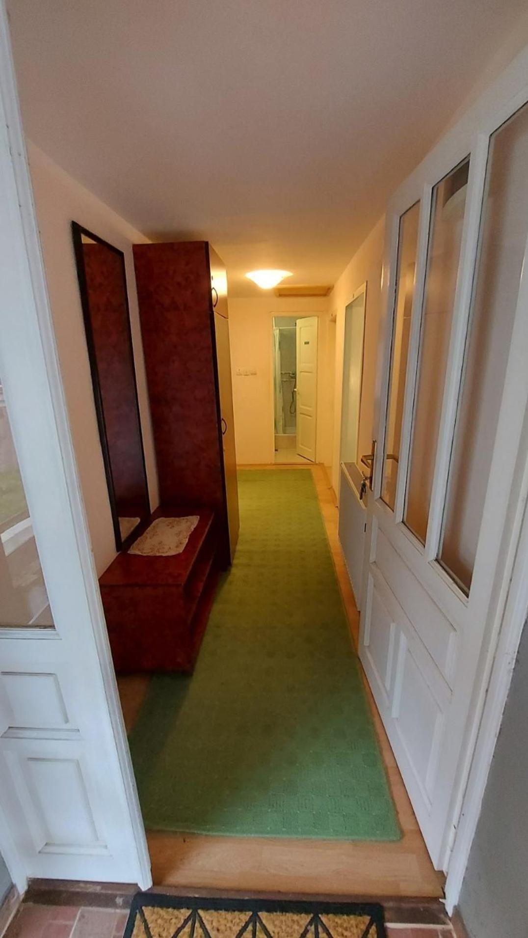 Domacinstvo Jolovic Hotel Kraljevo Ngoại thất bức ảnh